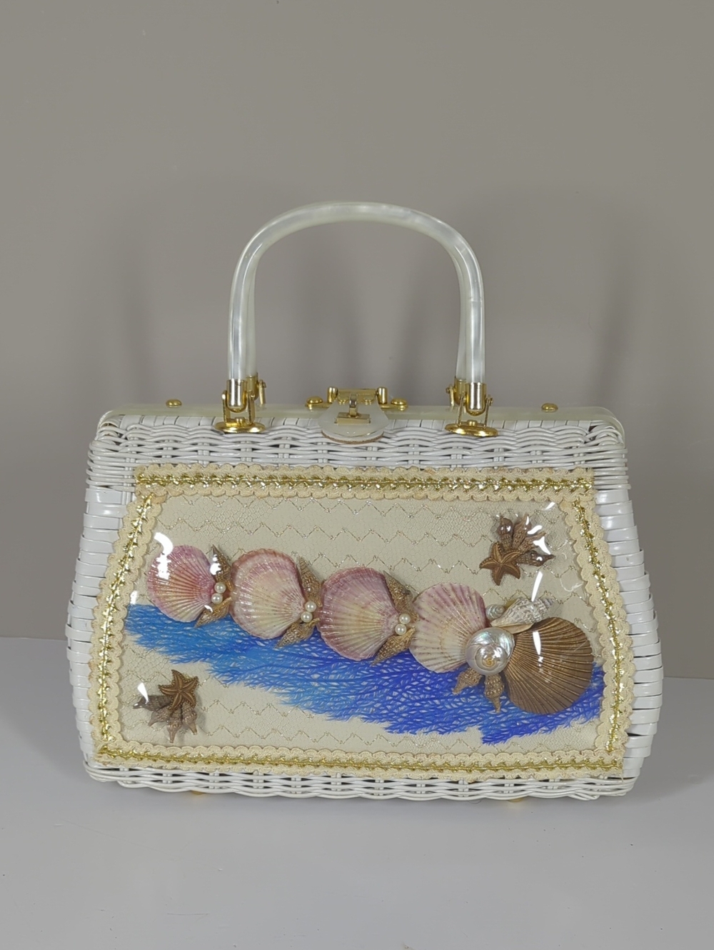 Vintage Princess Charming Atlas Wicker Top Handle Purse Shells Beach Summer 50s